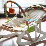 Детский шезлонг – для чего нужен, с какого возраста можно использовать, основные виды конструкции