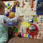 What educational toys does a 1 year old child need?