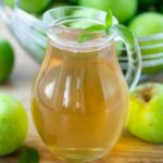 Разрешается ли употребление компота из свежих и сушеных яблок при грудном вскармливании? Как приготовить и пить?
