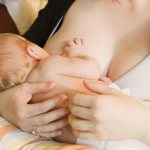Introduce complementary foods at 4 months while breastfed